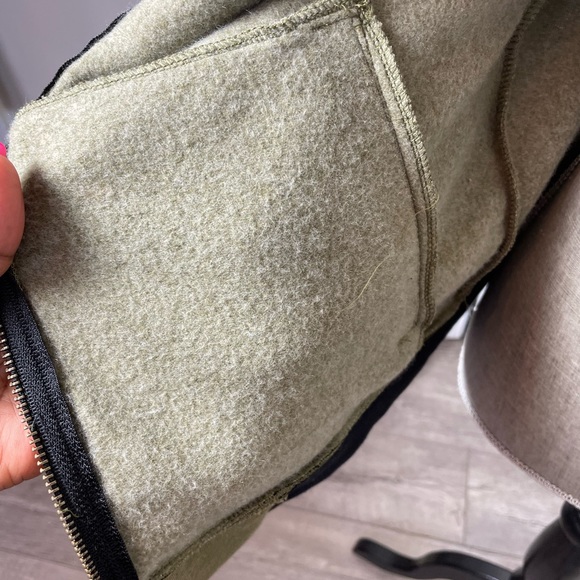 Vici Boss Babe Green Long Sleeve Crewneck Full Zip Jacket Size Small - Picture 11 of 11